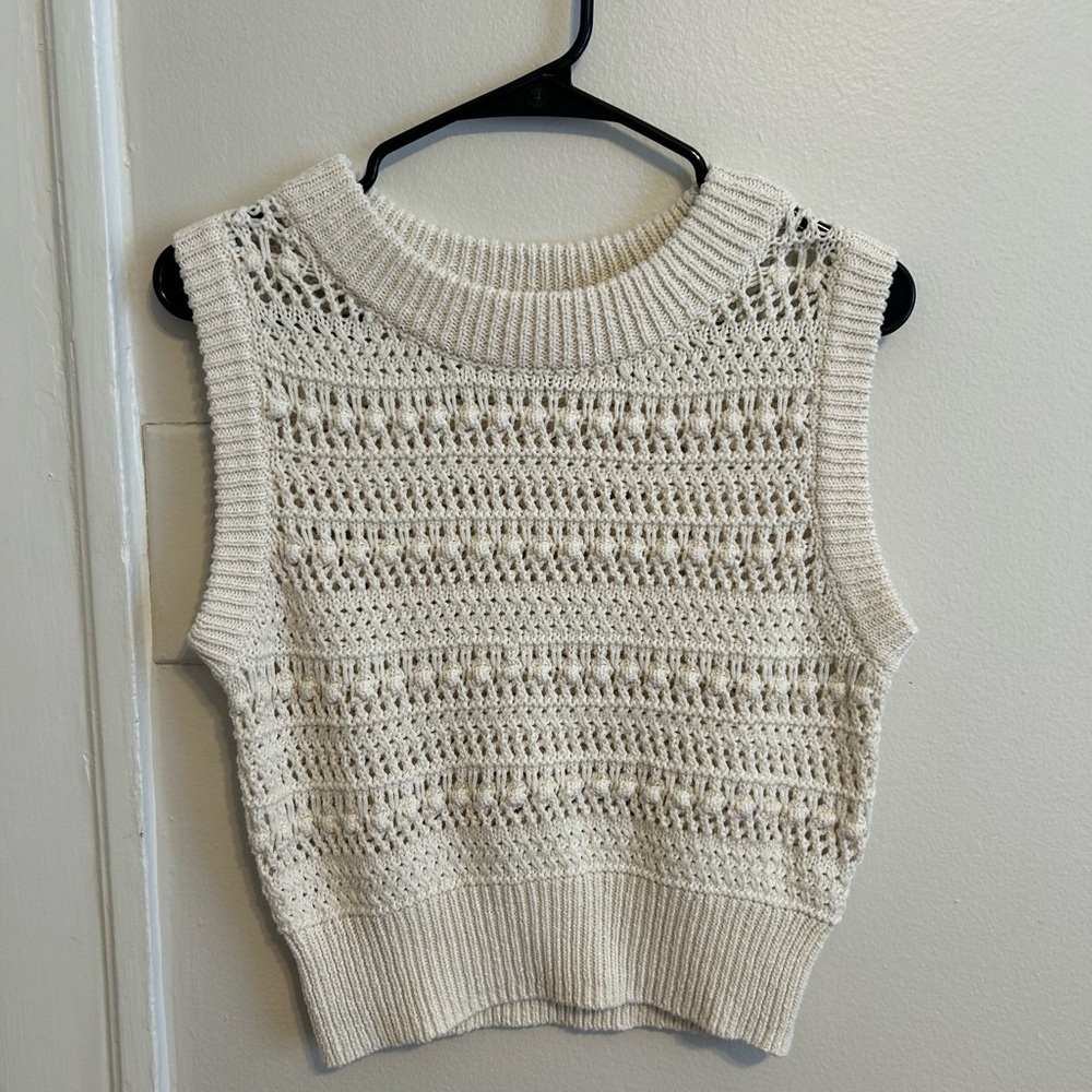 Primary-Rita Ora- Sweater Vest